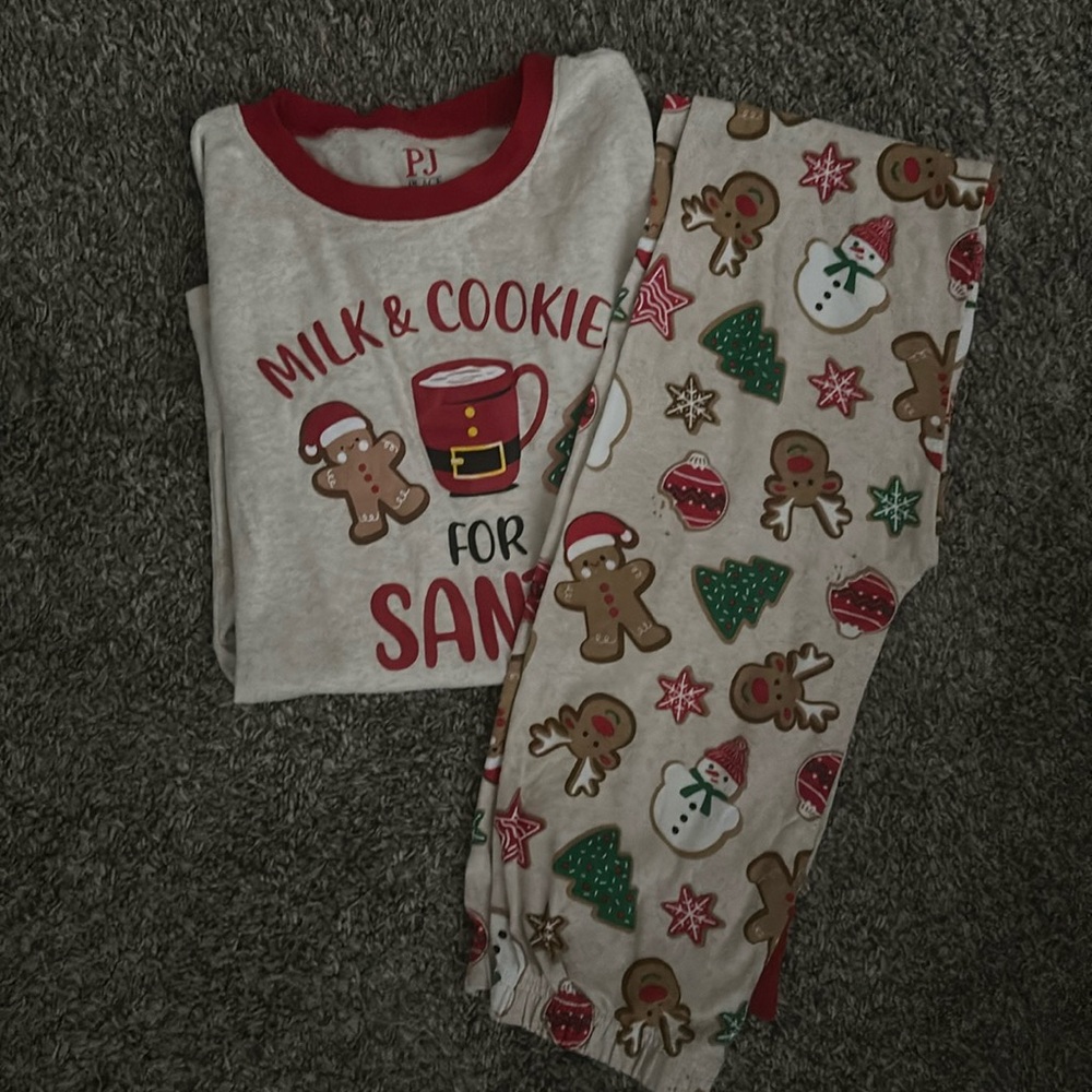 New-unisex- Christmas Pajamas-size 14
